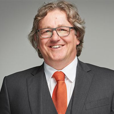 Dr. Veit Schell